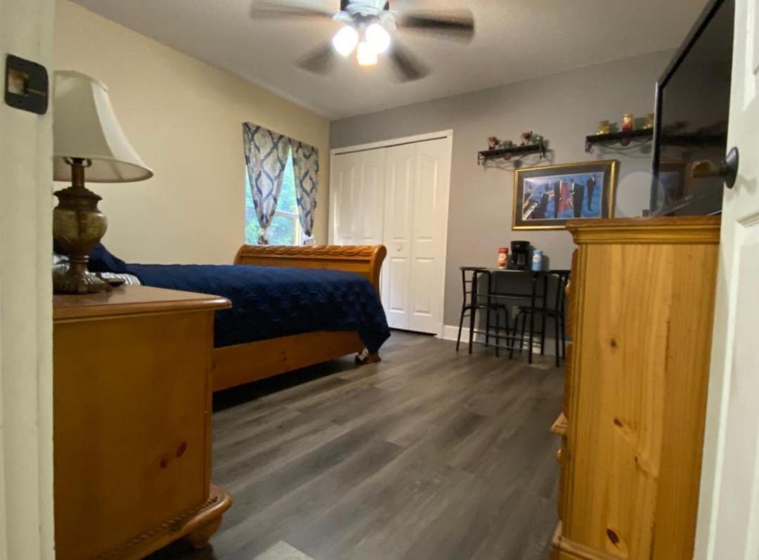 A Treasure Coast Gem- Private Entrance And Private Bathroom Port St. Lucie Exterior photo